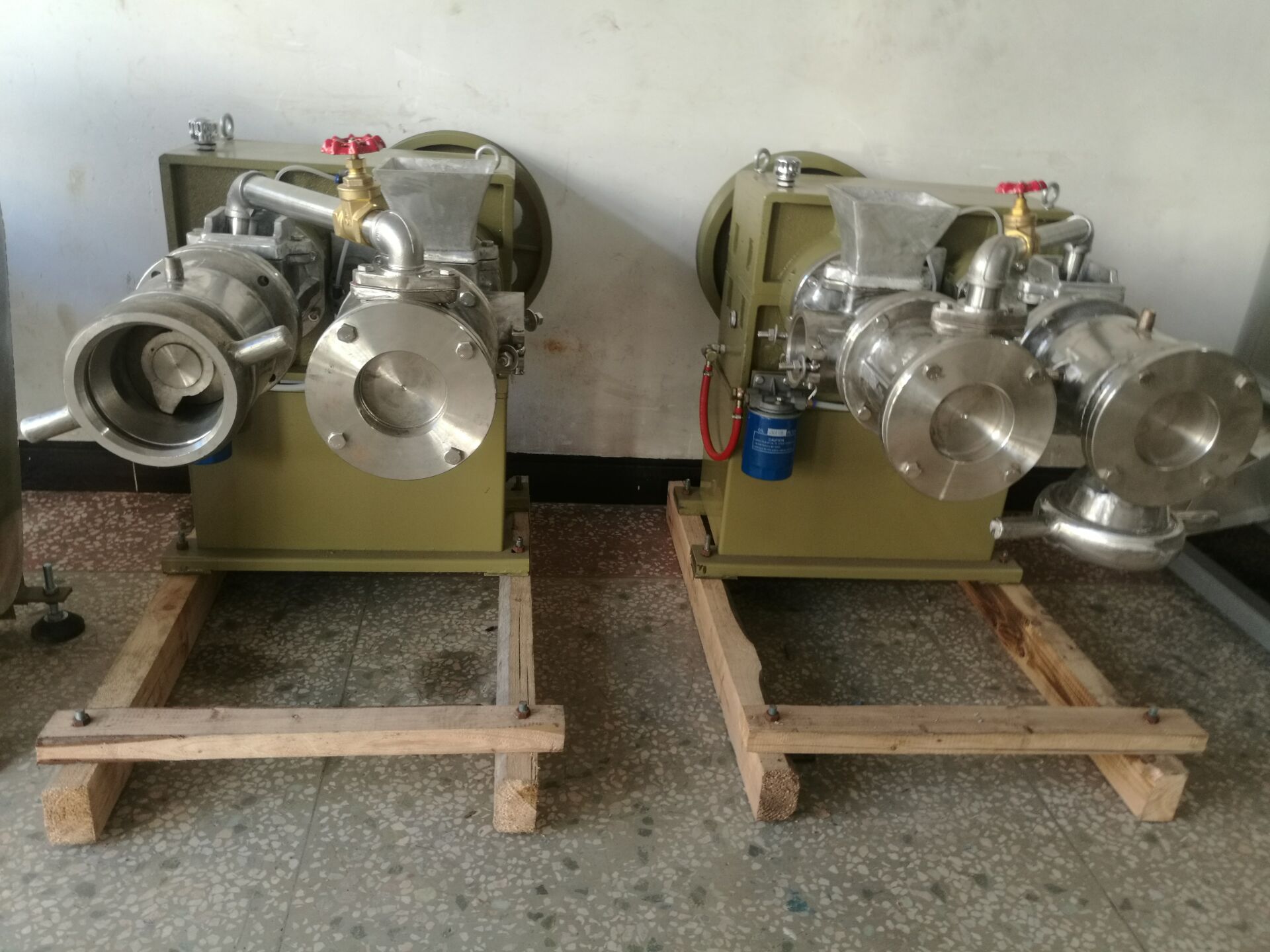 廠家直銷實(shí)用高效不銹鋼自熟型粉絲機(jī)